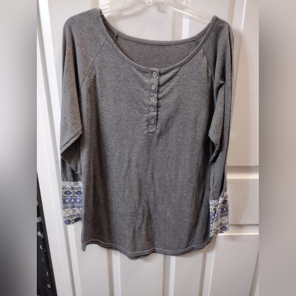 Long sleeve top